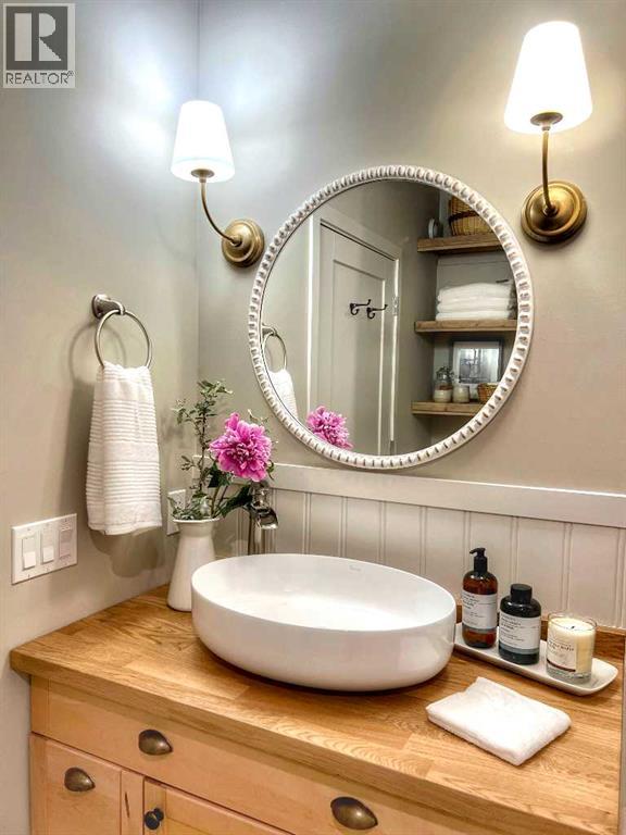 254069 Towers Trail, Rural Rocky View County, Alberta  T4C 2A3 - Photo 40 - A2302358