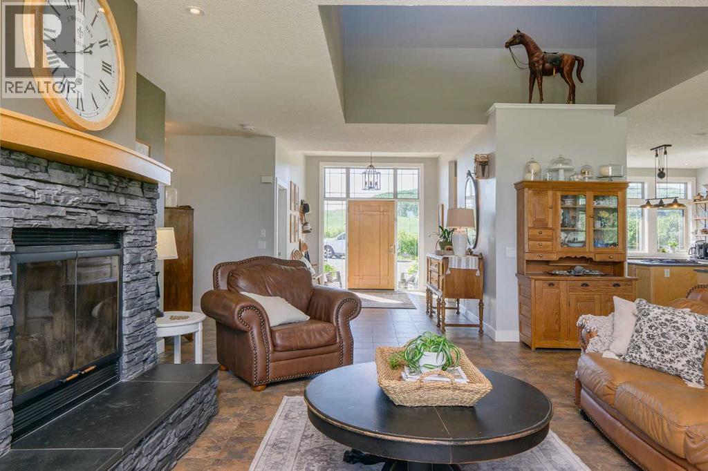 254069 Towers Trail, Rural Rocky View County, Alberta  T4C 2A3 - Photo 7 - A2302358