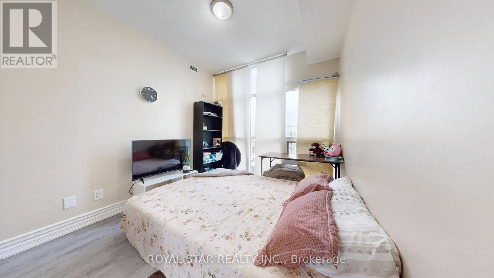 1109 - 9 George Street, Brampton, Ontario  L6X 0T6 - Photo 32 - W13014362