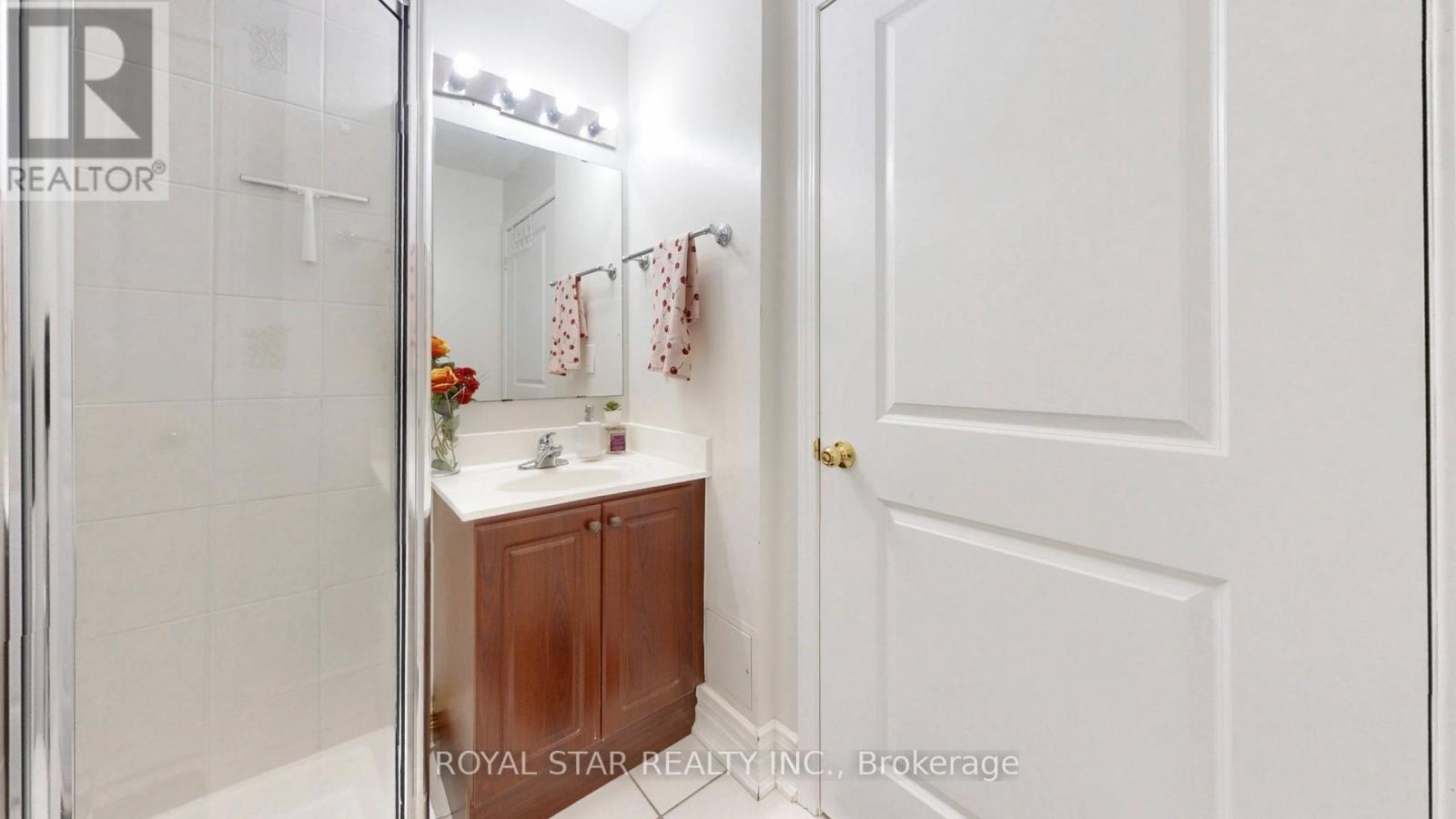 1109 - 9 George Street, Brampton, Ontario  L6X 0T6 - Photo 34 - W13014362