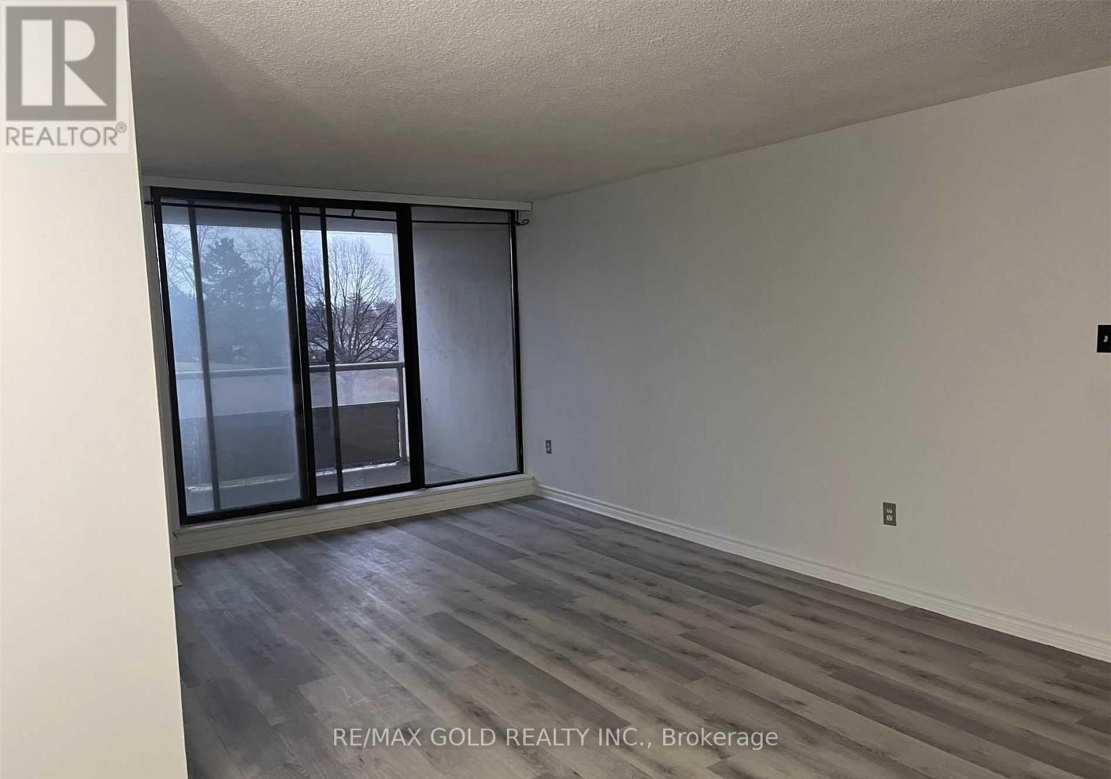 307 - 4 King Cross Road, Brampton, Ontario  L6T 3X8 - Photo 5 - W13014384