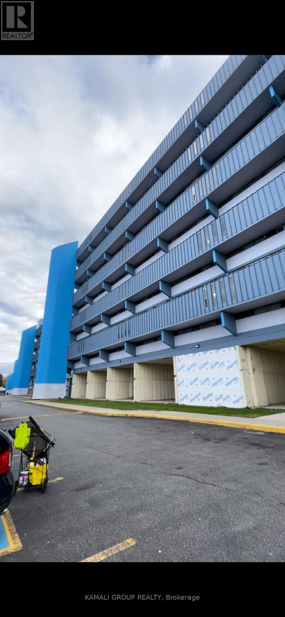 727 - 4645 JANE STREET, Toronto, Ontario