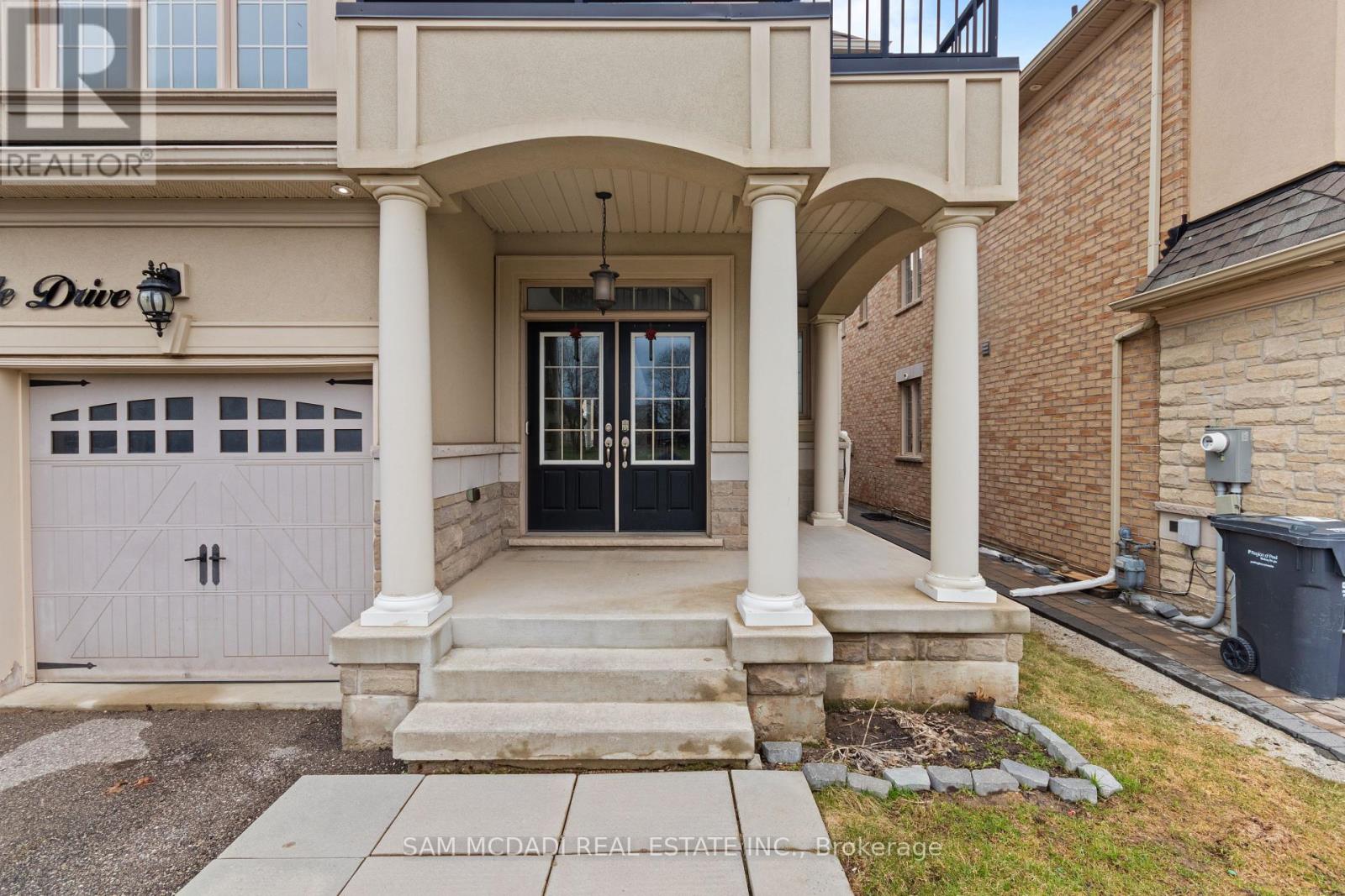 53 Lorenville Drive, Brampton, Ontario  L6X 3A5 - Photo 2 - W13014388