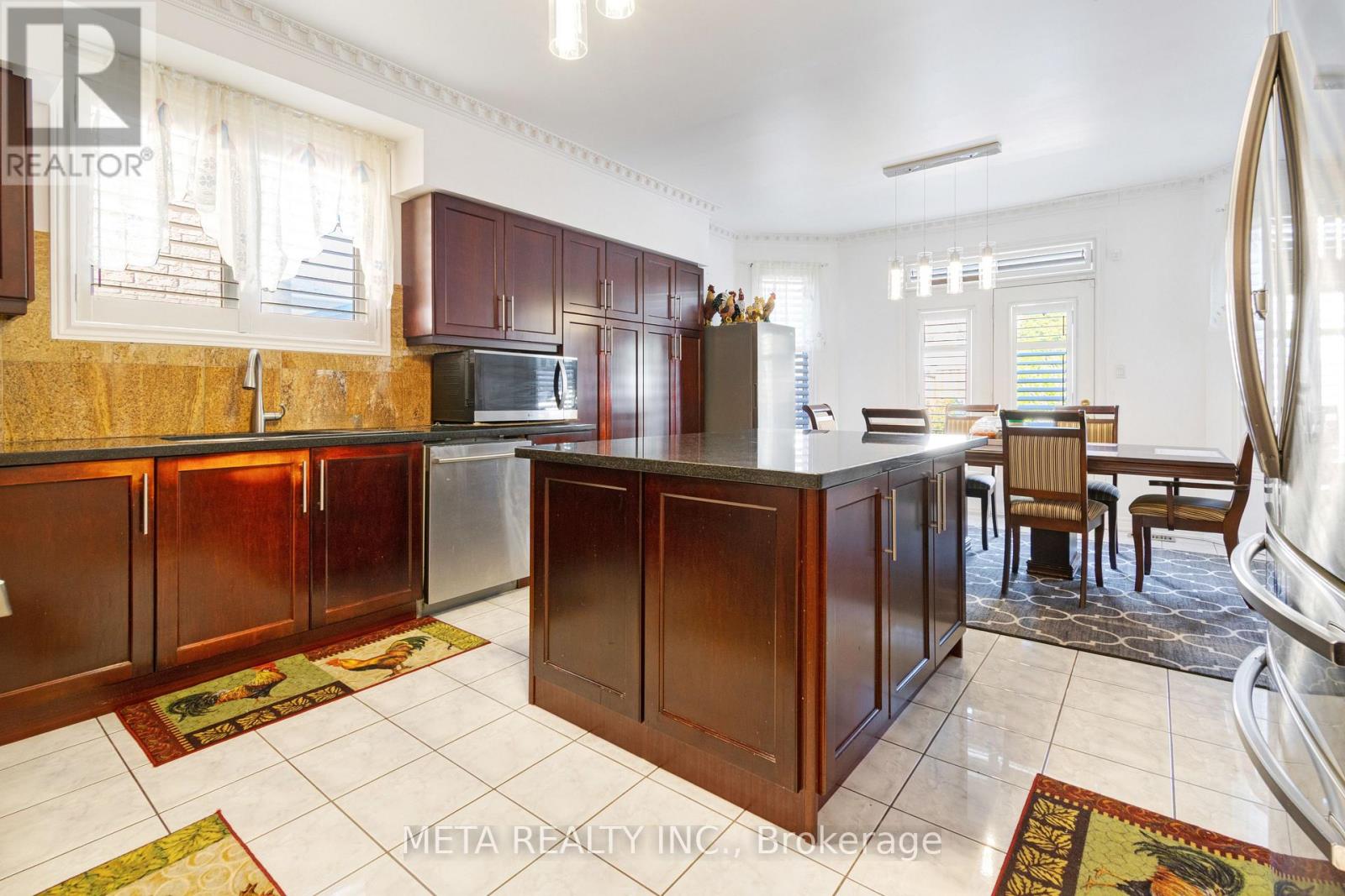 75 Olivia Marie Road, Brampton, Ontario  L6Y 0N1 - Photo 9 - W13014410