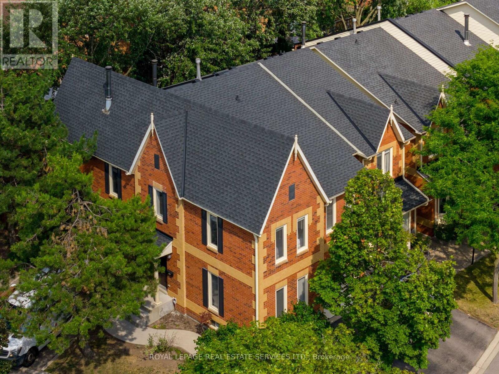 7 - 2006 GLENADA CRESCENT, Oakville, Ontario