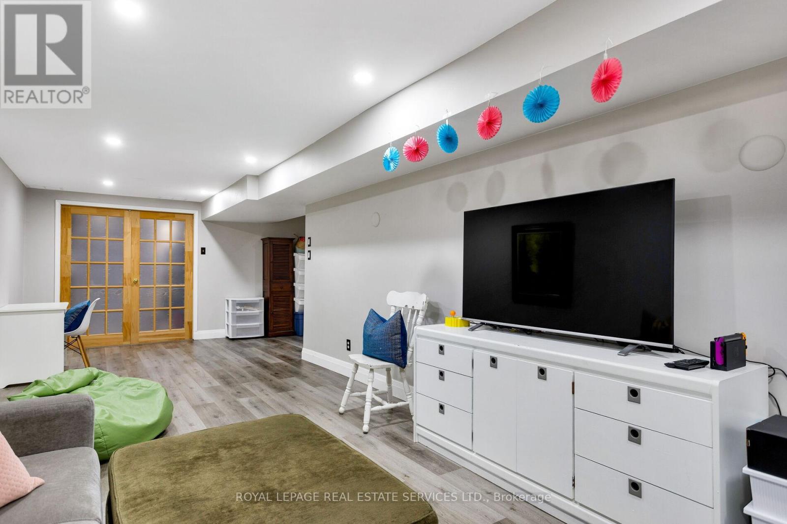 7 - 2006 Glenada Crescent, Oakville, Ontario  L6H 5R9 - Photo 41 - W13014412