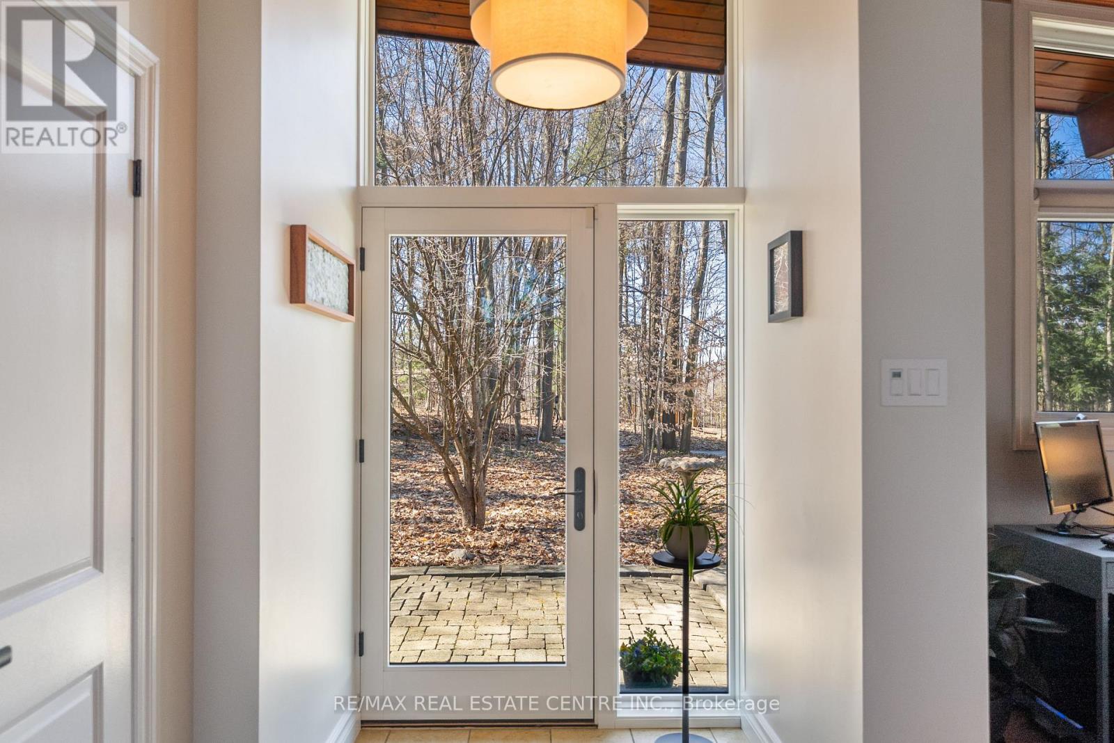 4063 Boston Mills Road, Caledon, Ontario  L7C 0N7 - Photo 17 - W13014436