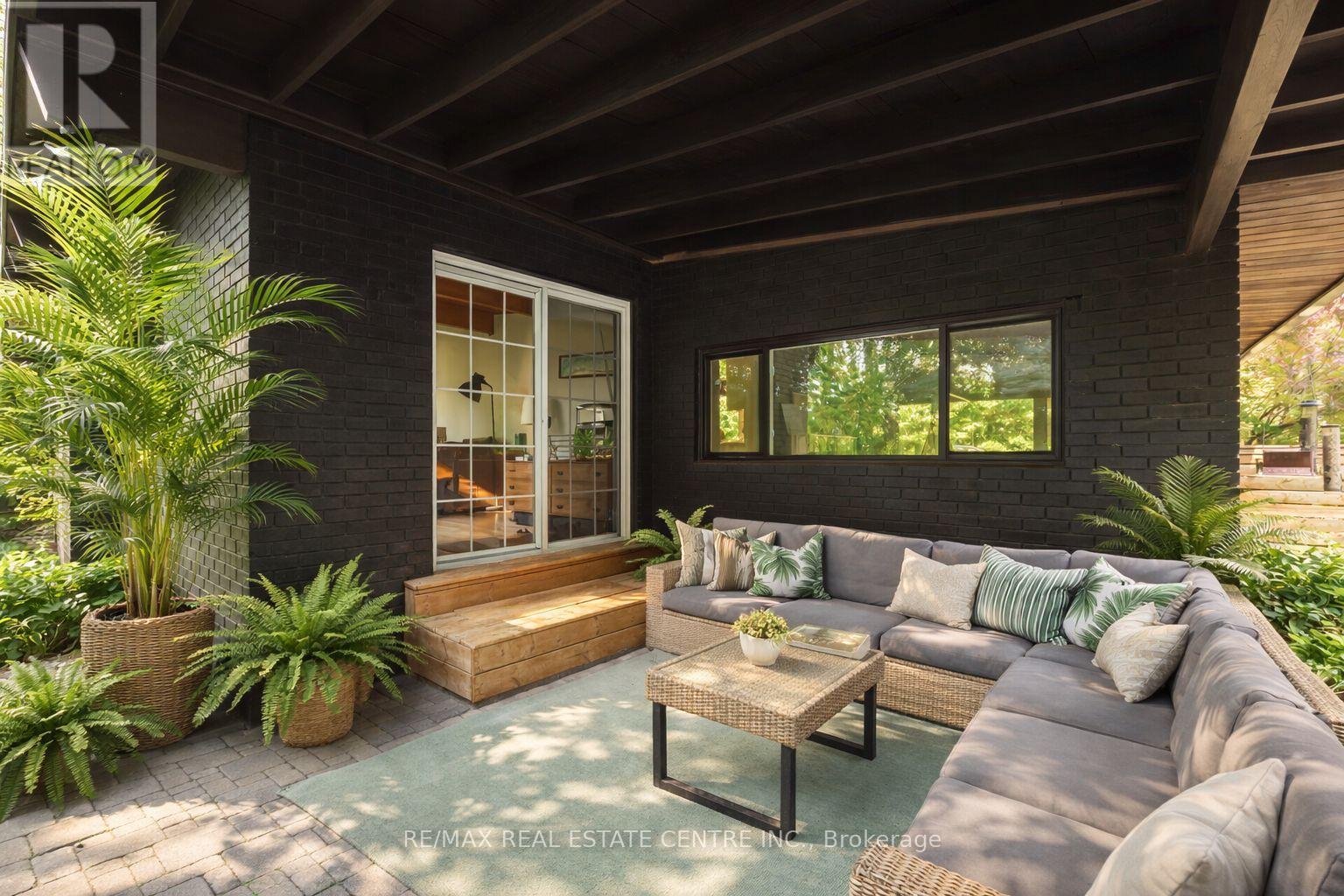 4063 Boston Mills Road, Caledon, Ontario  L7C 0N7 - Photo 3 - W13014436