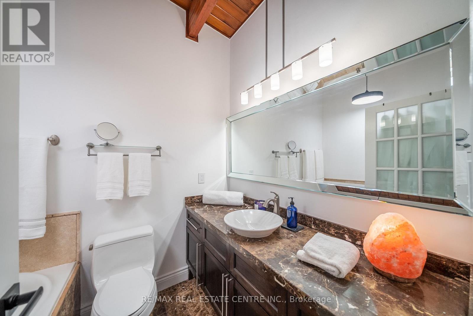 4063 Boston Mills Road, Caledon, Ontario  L7C 0N7 - Photo 41 - W13014436