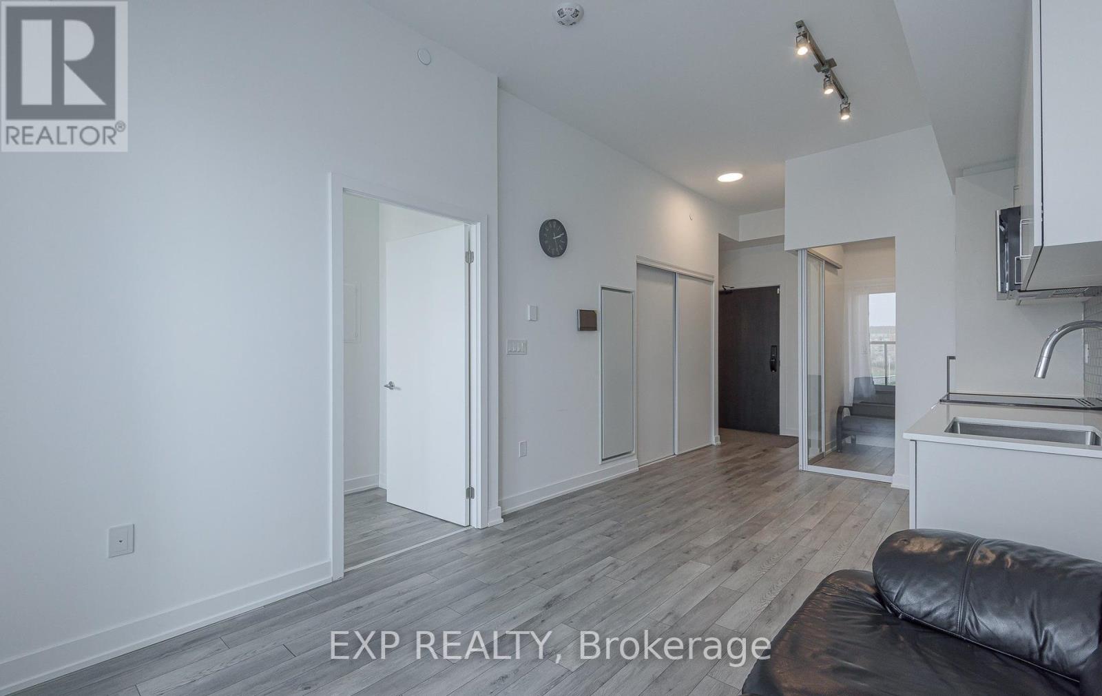 546 - 1005 Dundas Street E, Oakville, Ontario  L6H 8C7 - Photo 15 - W13014538