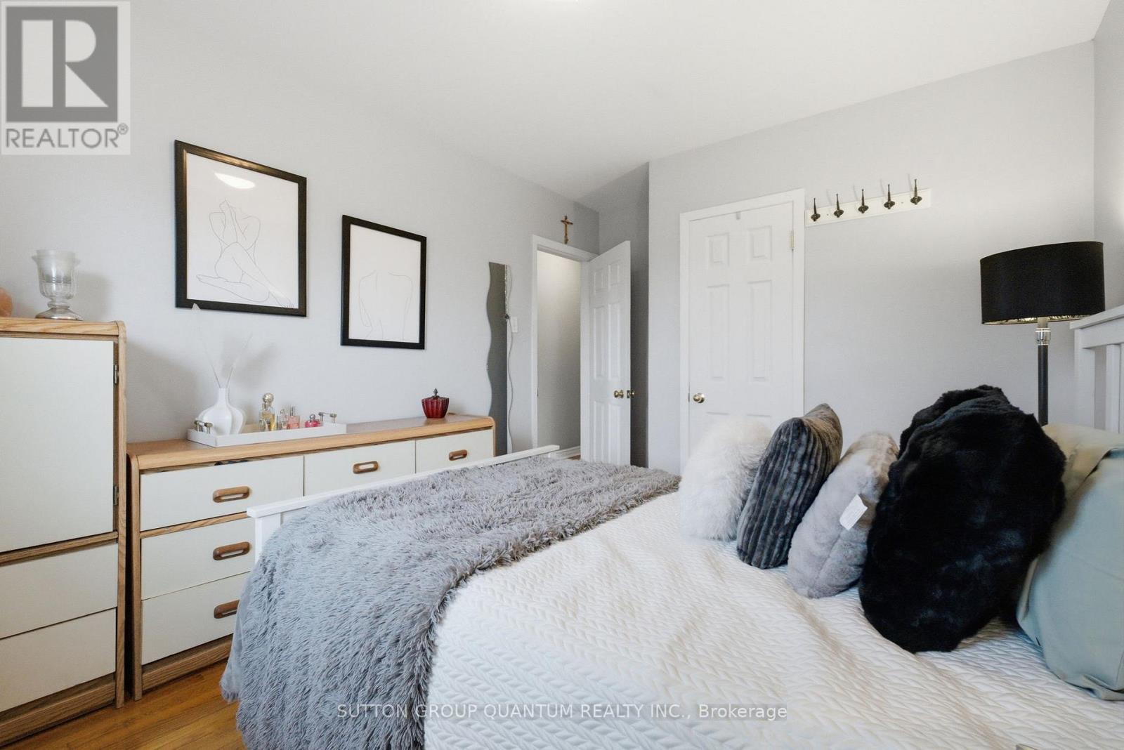 1257 Alexandra Avenue, Mississauga, Ontario  L5E 2A7 - Photo 19 - W13014540