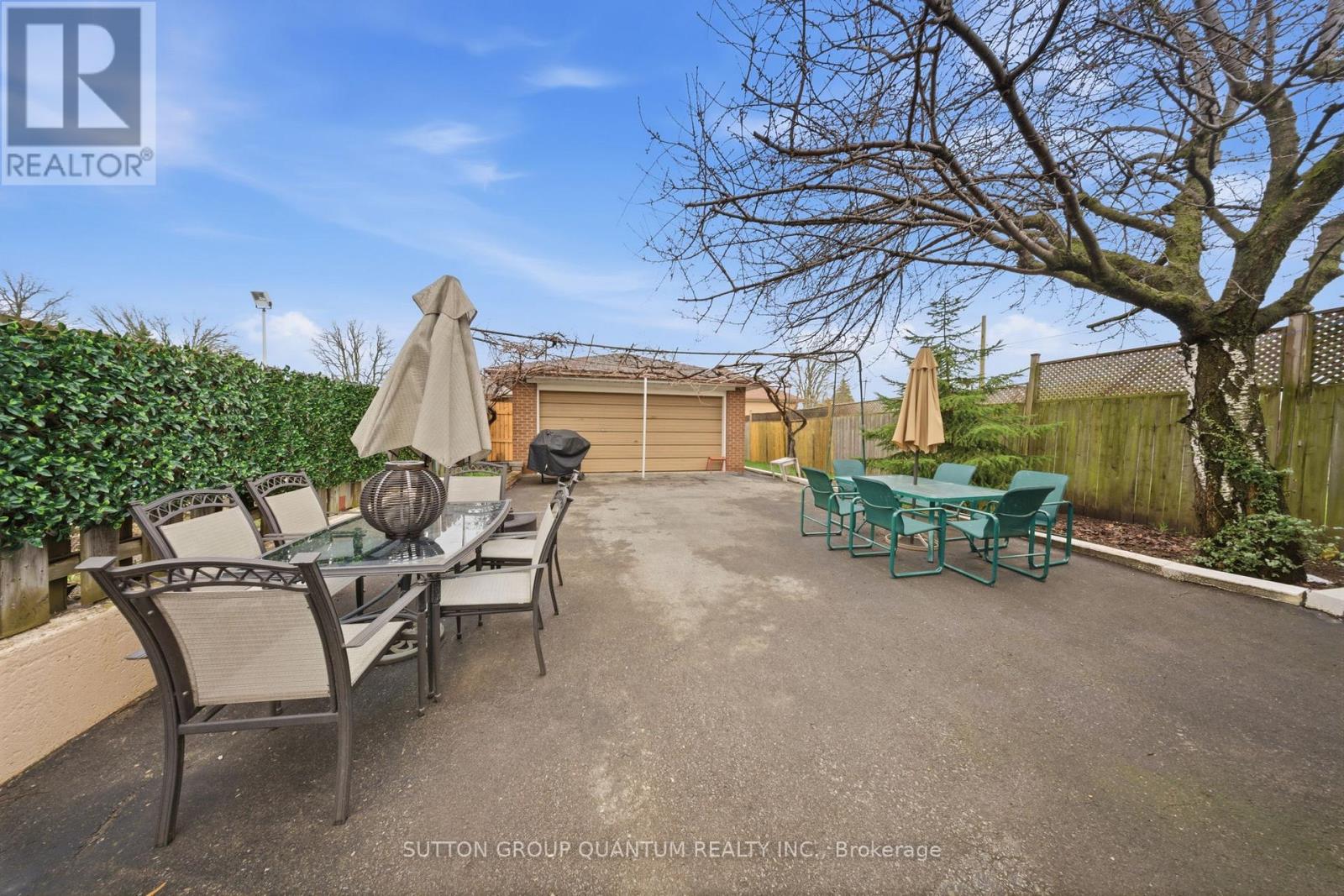 1257 Alexandra Avenue, Mississauga, Ontario  L5E 2A7 - Photo 39 - W13014540