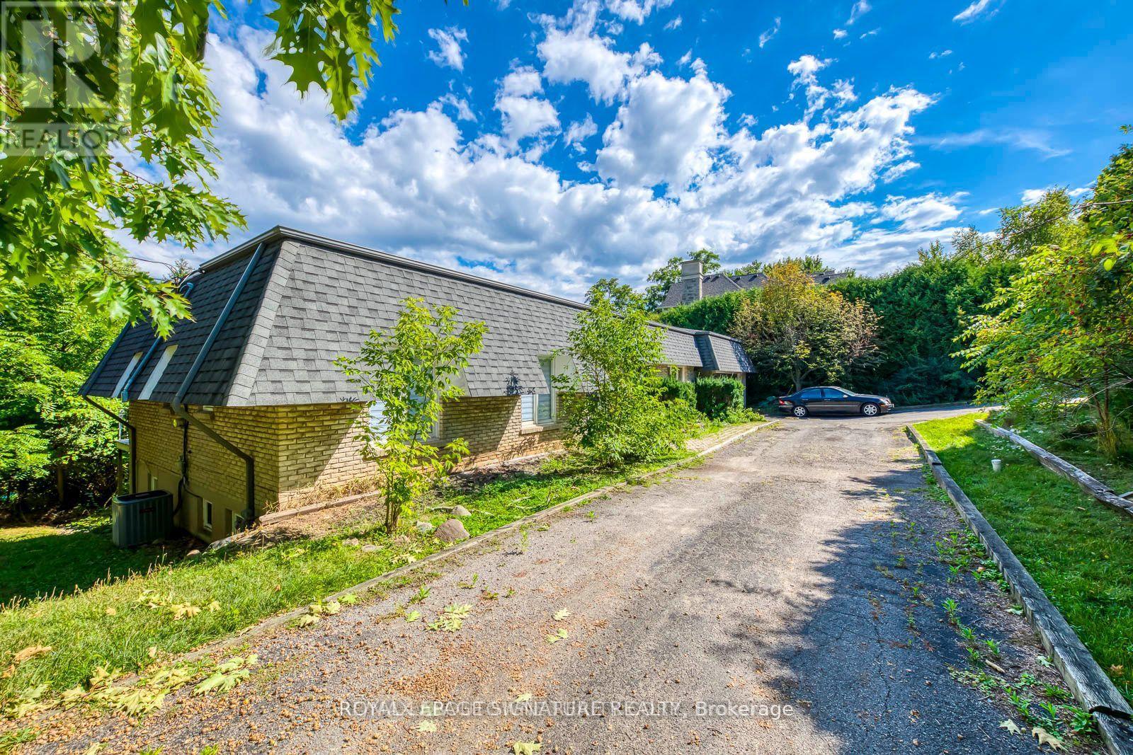 1310 Beaufort Drive, Burlington, Ontario  L7P 4V9 - Photo 5 - W13014564