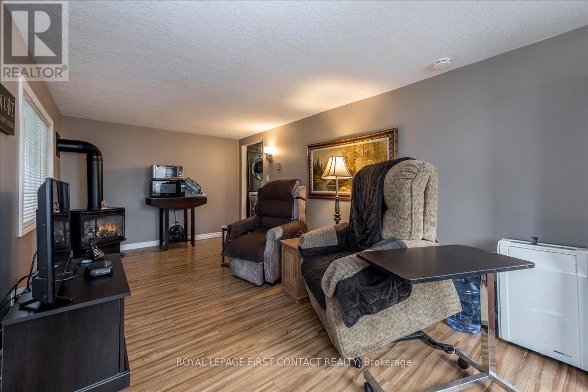 50 Linden Lane, Innisfil, Ontario  L9S 1P2 - Photo 15 - N13011616