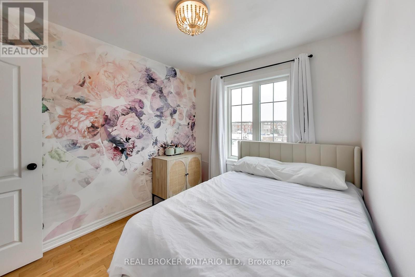 60 Mary Chapman Boulevard, Toronto, Ontario  M9M 0B2 - Photo 24 - W12993300