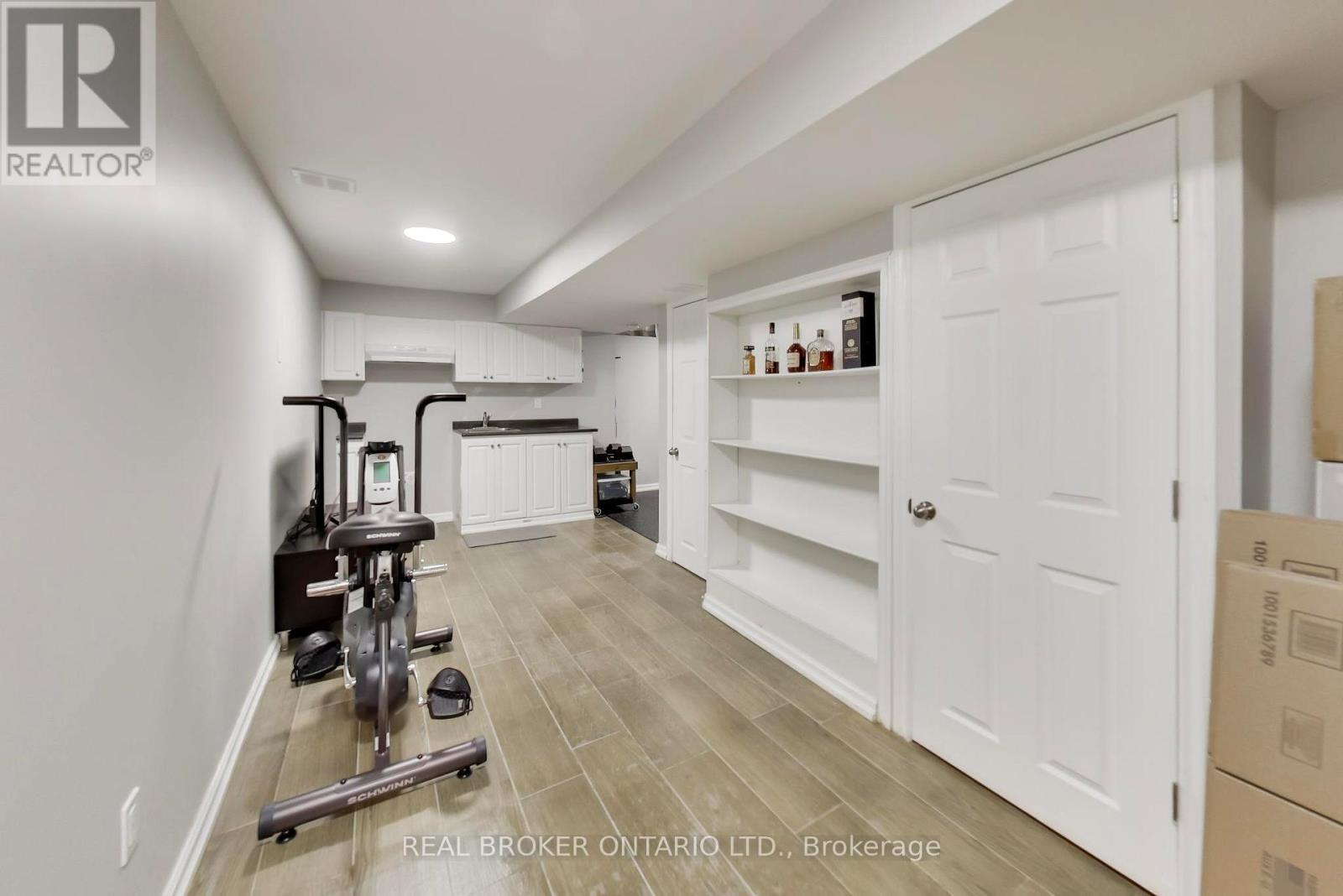 60 Mary Chapman Boulevard, Toronto, Ontario  M9M 0B2 - Photo 35 - W12993300