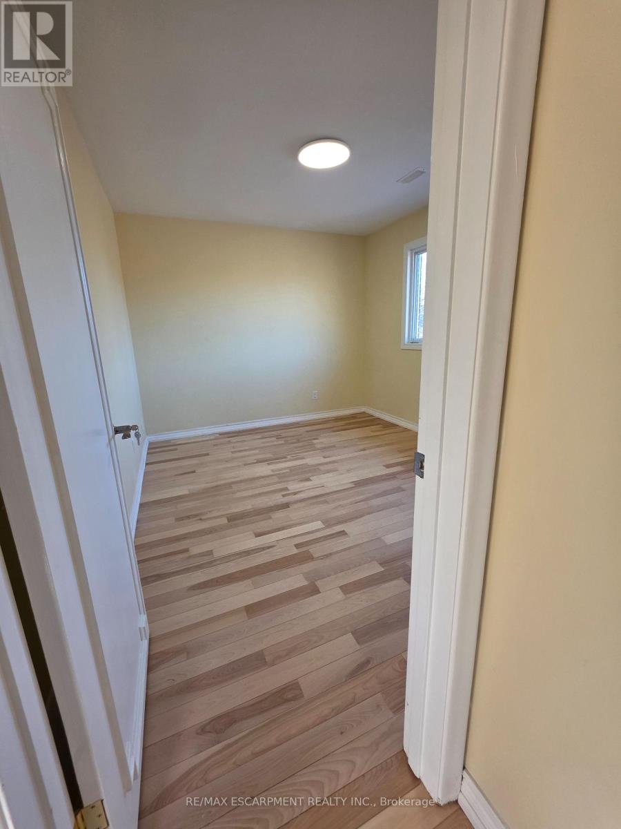 Upper - 62 Richwill Road, Hamilton, Ontario  L9C 1S3 - Photo 12 - X13014450