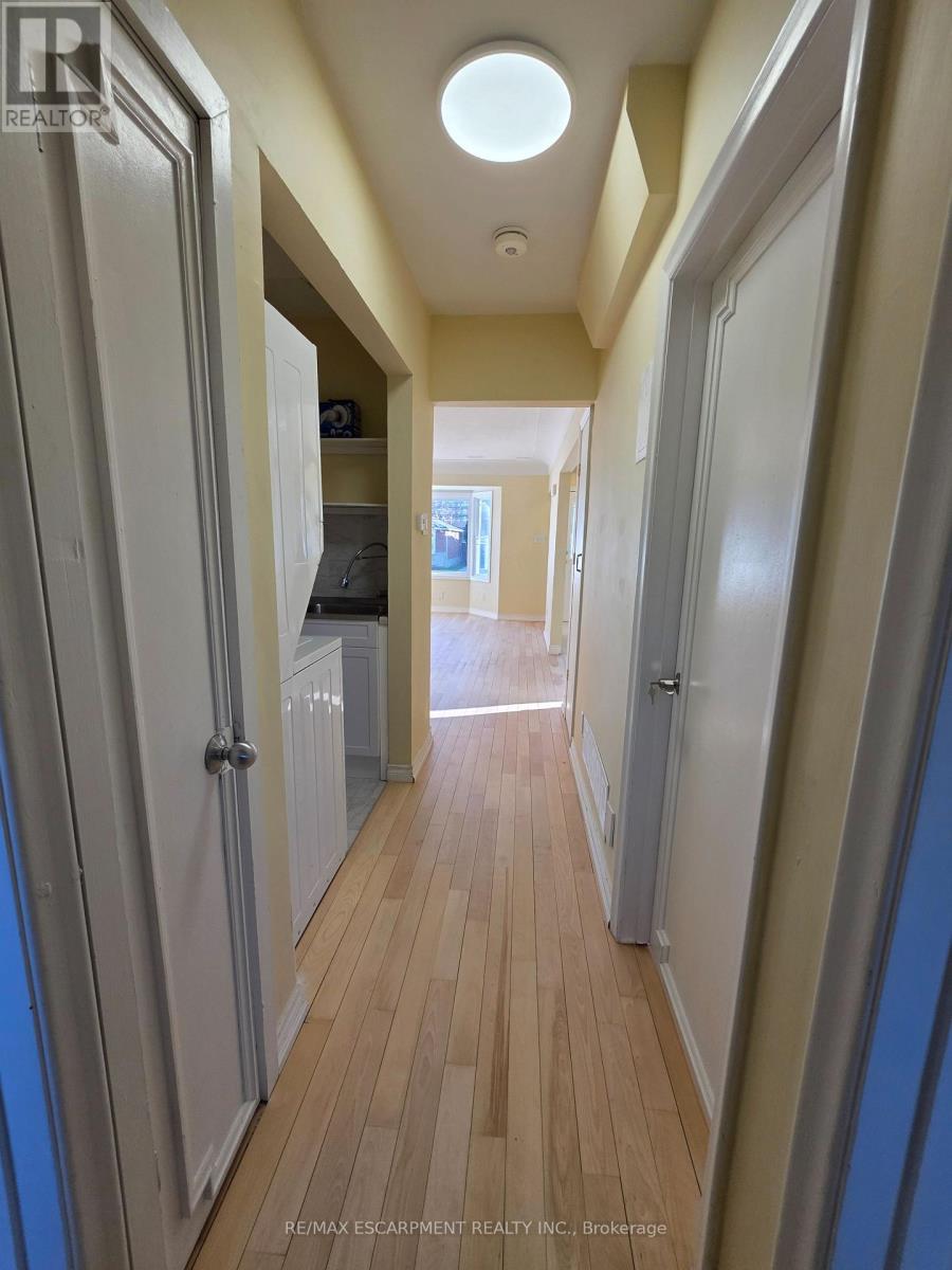 Upper - 62 Richwill Road, Hamilton, Ontario  L9C 1S3 - Photo 8 - X13014450