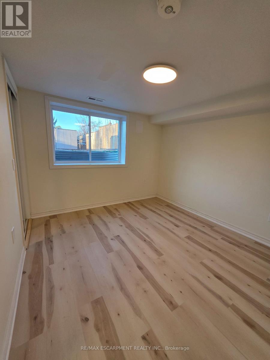 Lower Unit - 62 Richwill Road, Hamilton, Ontario  L9C 1S3 - Photo 16 - X13014462