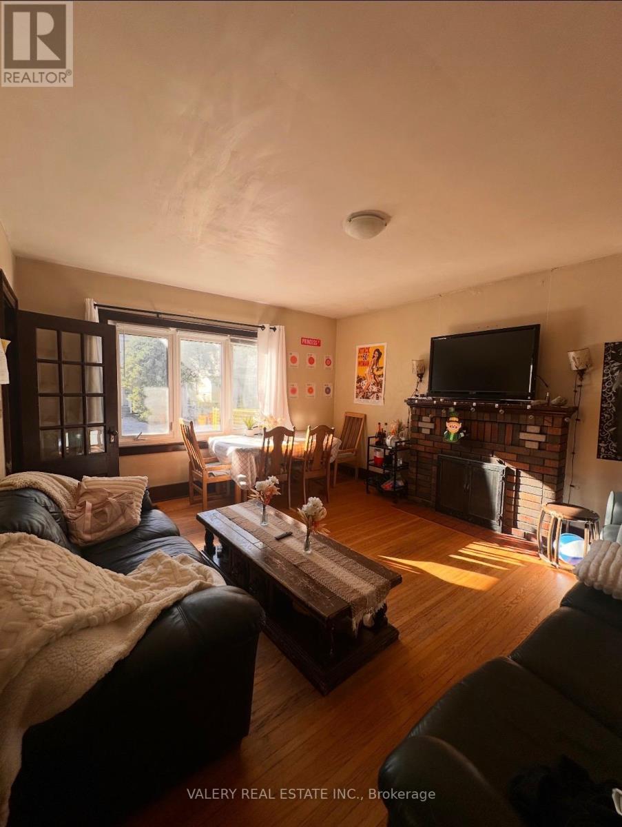 317 Victoria St Street, Kingston, Ontario  K7L 3Z2 - Photo 2 - X13014500