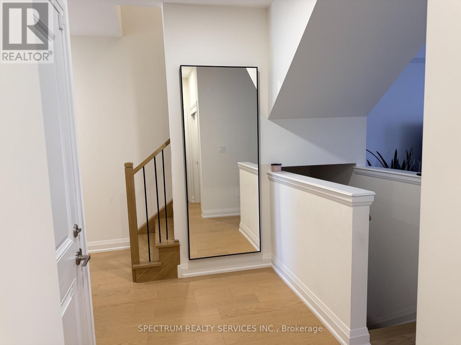 7436 Matteo Drive, Niagara Falls, Ontario  L2H 3T3 - Photo 10 - X13014534