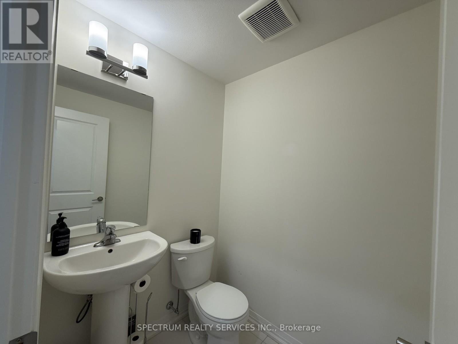 7436 Matteo Drive, Niagara Falls, Ontario  L2H 3T3 - Photo 19 - X13014534