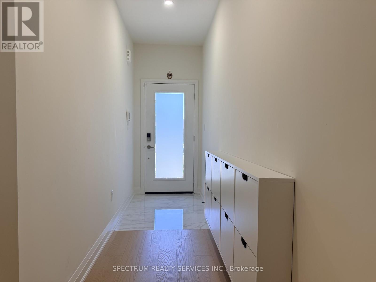 7436 Matteo Drive, Niagara Falls, Ontario  L2H 3T3 - Photo 2 - X13014534