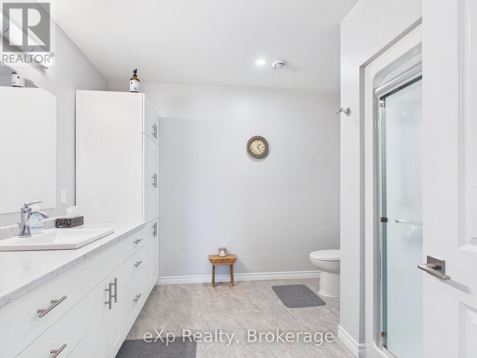 541354 14 Concession, West Grey, Ontario  N0G 1L0 - Photo 23 - X12980420