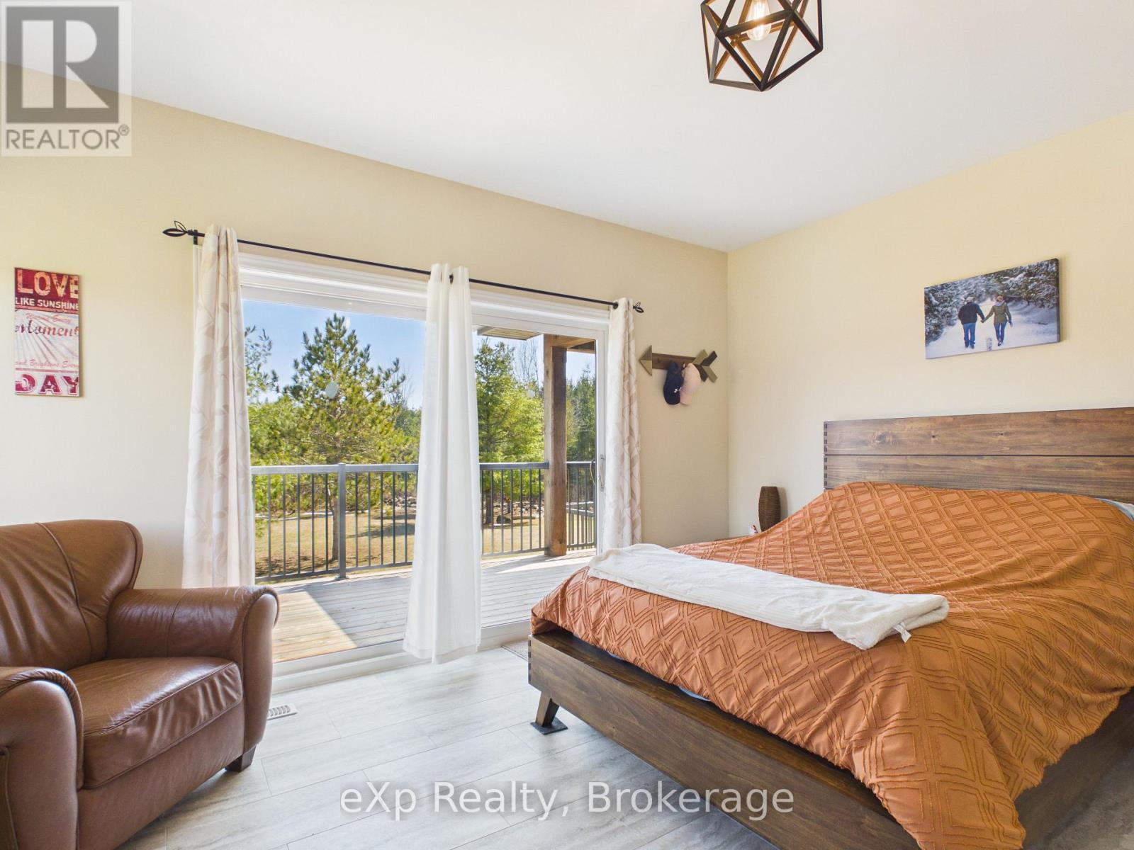 541354 14 Concession, West Grey, Ontario  N0G 1L0 - Photo 16 - X12980420