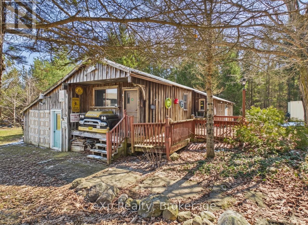 541354 14 Concession, West Grey, Ontario  N0G 1L0 - Photo 36 - X12980420