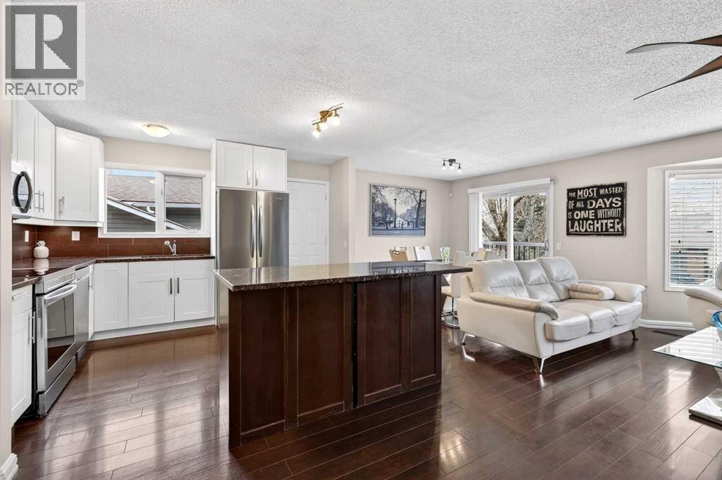 111 Sanderling Rise NW, Calgary, Alberta  T3K 3B4 - Photo 17 - A2299200