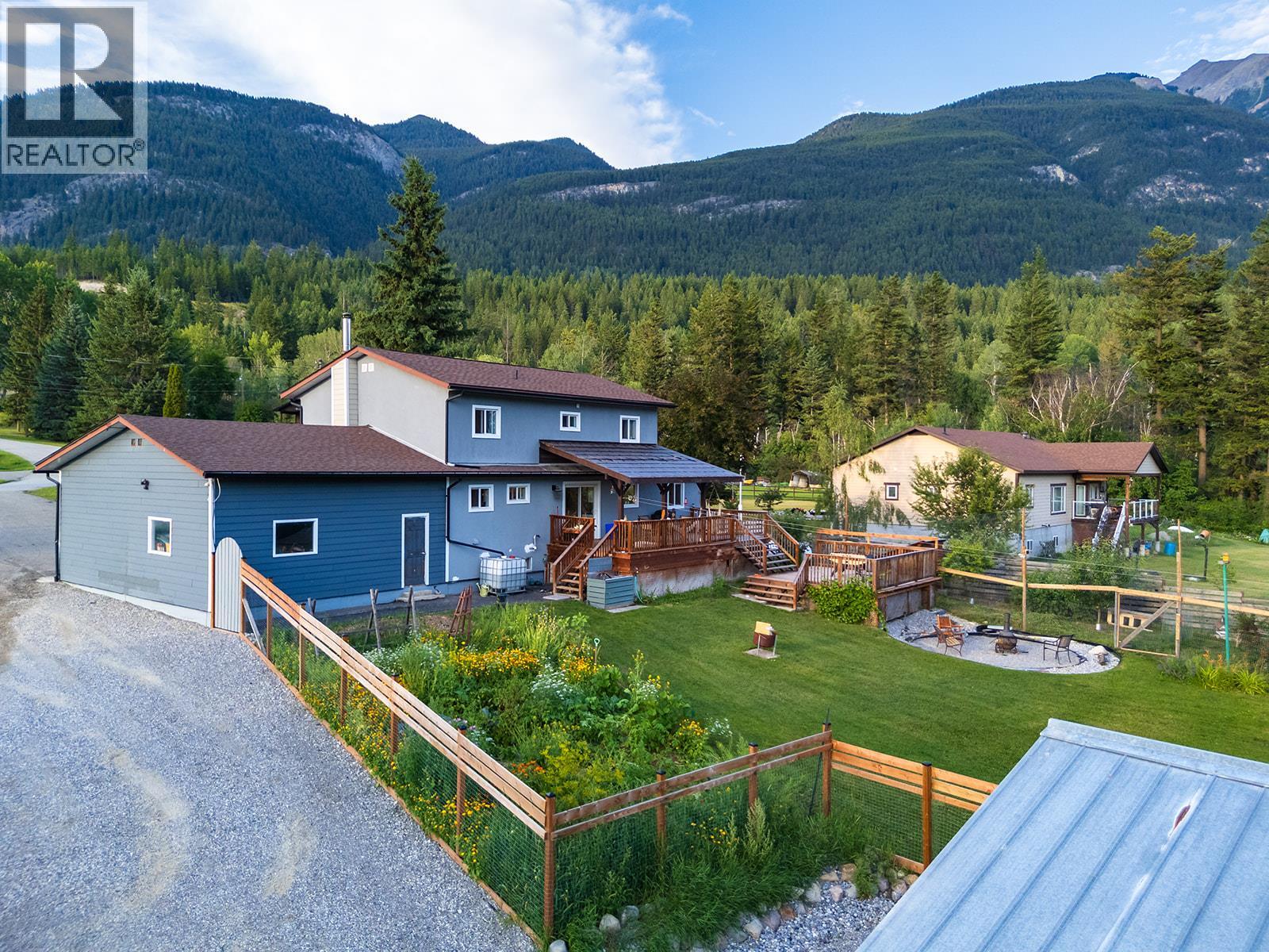 619 Habart Lower Road, Golden, British Columbia  V0A 1H2 - Photo 37 - 10357059