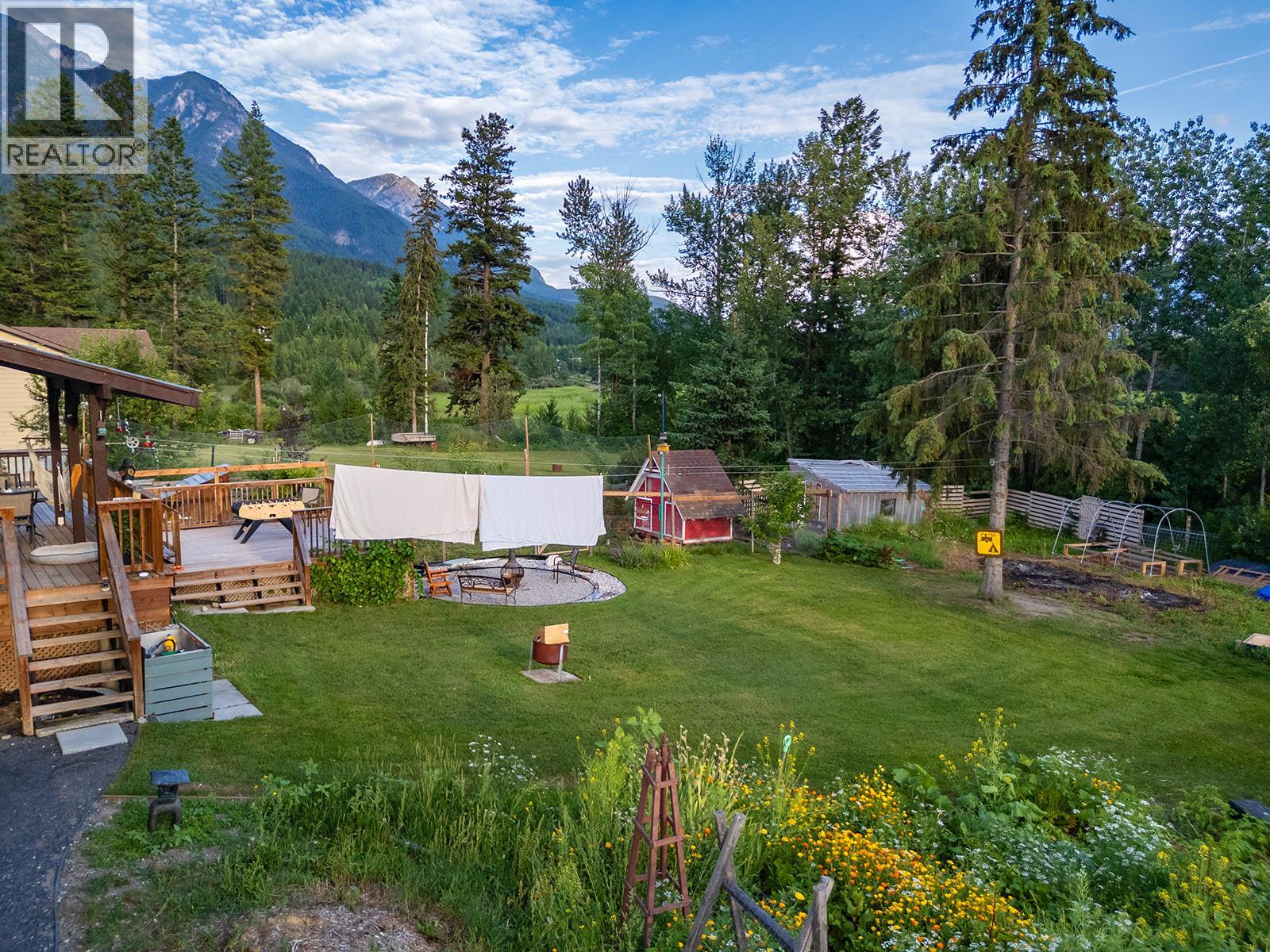 619 Habart Lower Road, Golden, British Columbia  V0A 1H2 - Photo 30 - 10357059