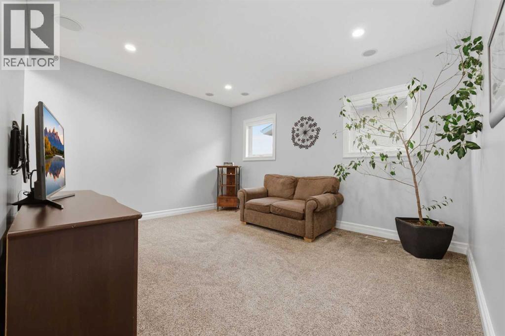 113 Cranarch Common Se, Calgary, Alberta  T3M 1M1 - Photo 30 - A2297041