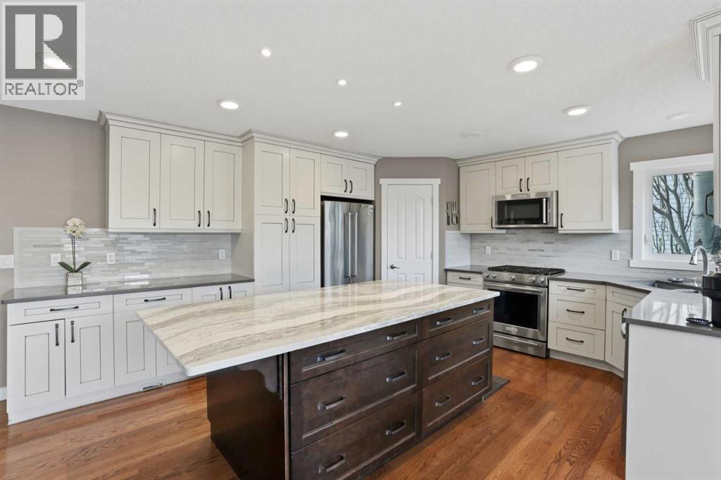 444 Douglas Glen Close Se, Calgary, Alberta  T2Z 3A4 - Photo 5 - A2302233