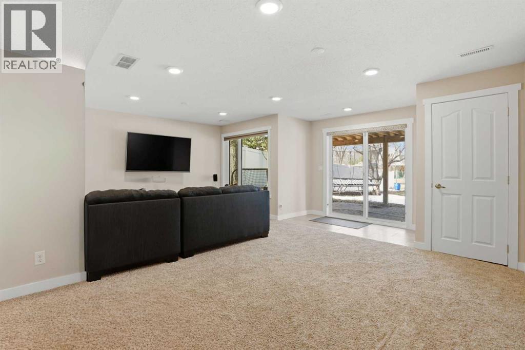 444 Douglas Glen Close Se, Calgary, Alberta  T2Z 3A4 - Photo 28 - A2302233