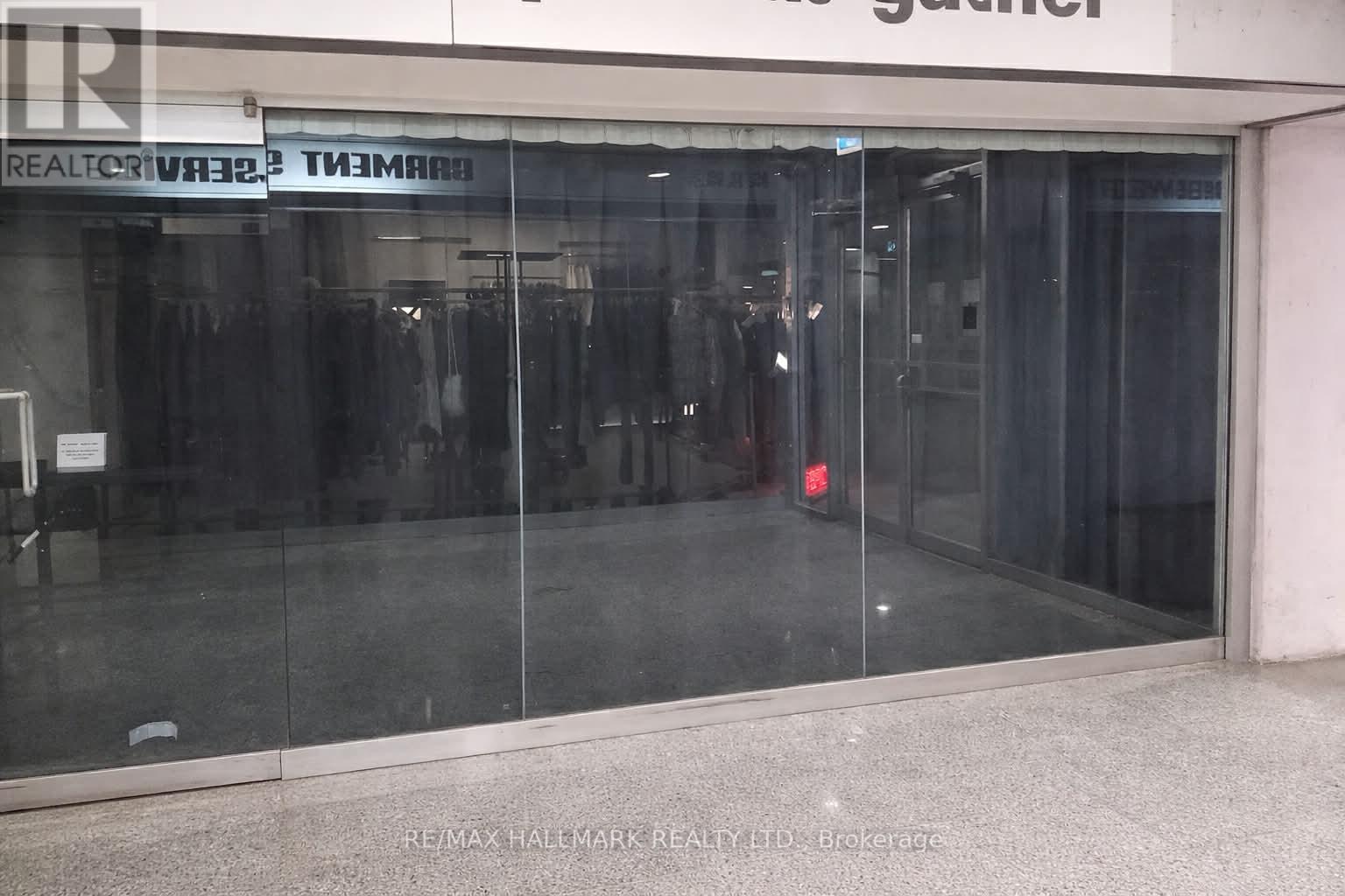 C8 - 222 Spadina Avenue, Toronto, Ontario  M5T 3B3 - Photo 2 - C13014634