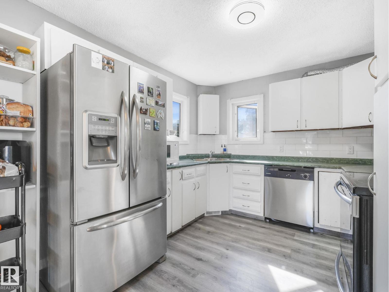 11532 88 St Nw, Edmonton, Alberta  T5B 3R3 - Photo 11 - E4471725