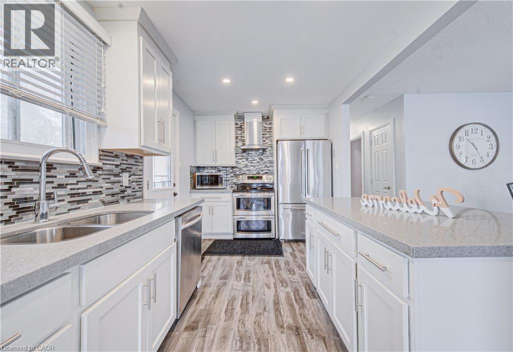 141 Mooregate Crescent, Kitchener, Ontario  N2M 2E9 - Photo 14 - 40815113