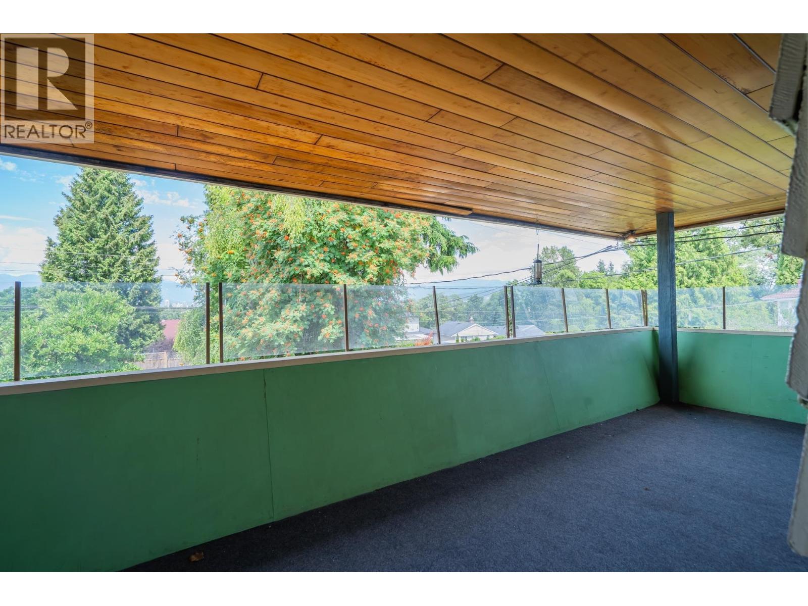 5240 Halley Avenue, Burnaby, British Columbia  V5H 2P8 - Photo 6 - R3112834