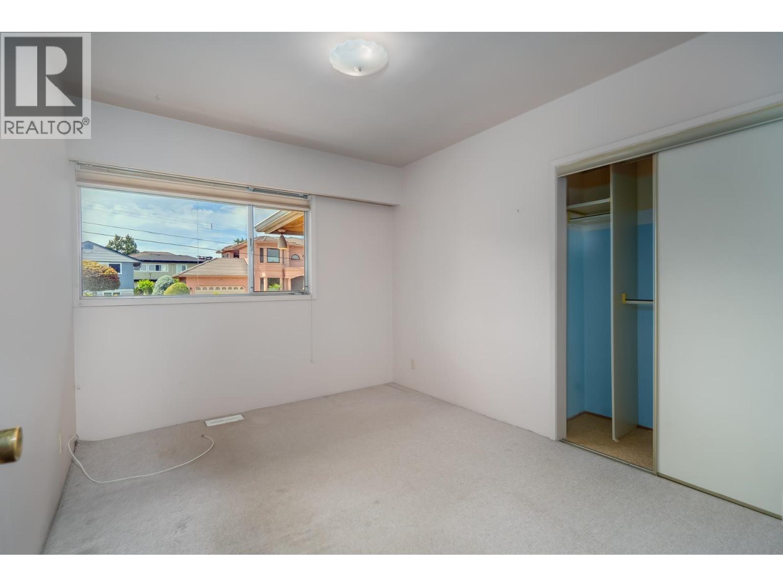 5240 Halley Avenue, Burnaby, British Columbia  V5H 2P8 - Photo 13 - R3112834