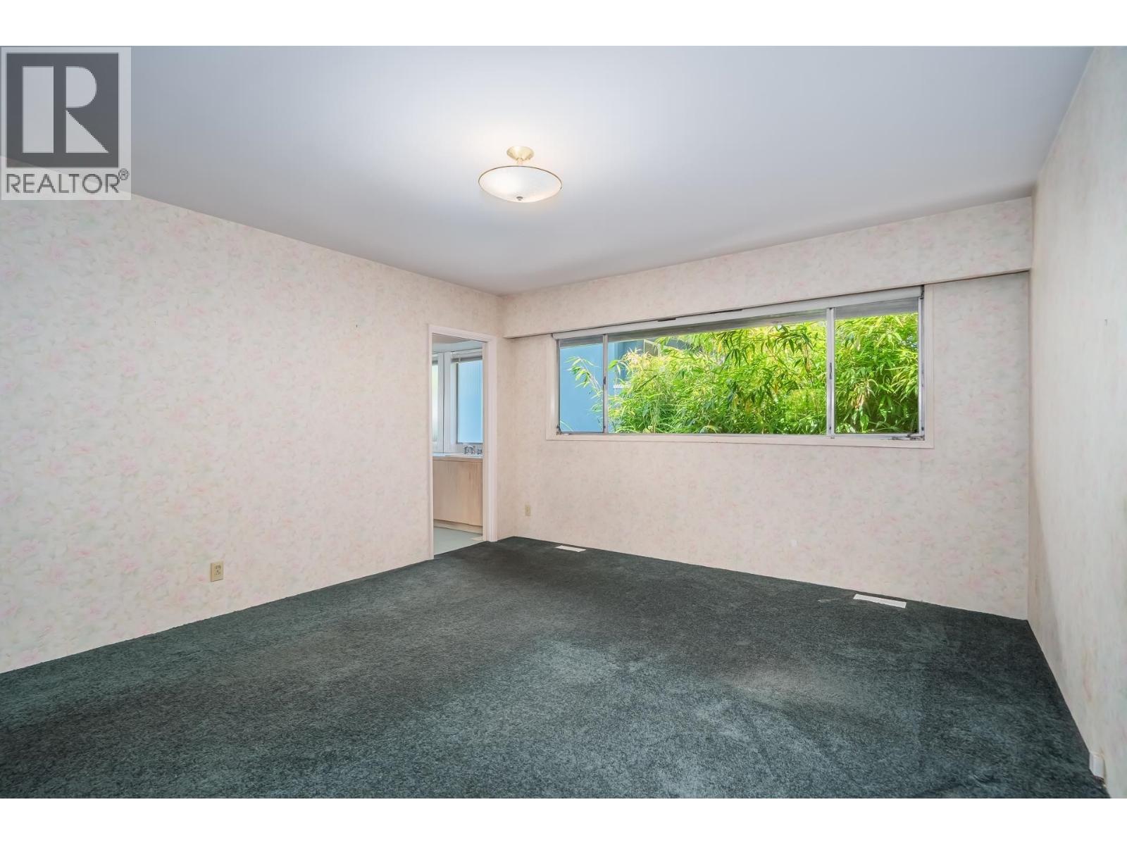 5240 Halley Avenue, Burnaby, British Columbia  V5H 2P8 - Photo 9 - R3112834