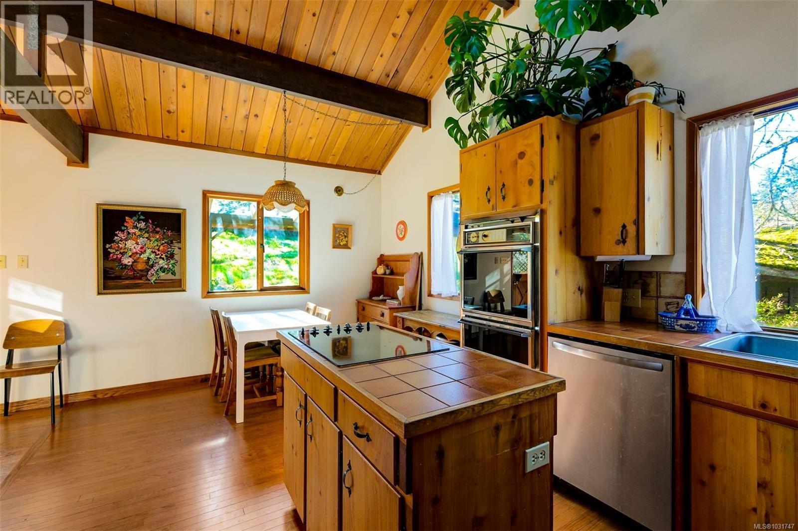 6587 West Saanich Rd, Central Saanich, British Columbia  V8M 1W8 - Photo 20 - 1031747