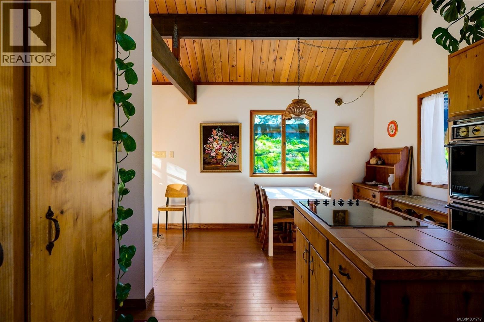 6587 West Saanich Rd, Central Saanich, British Columbia  V8M 1W8 - Photo 21 - 1031747