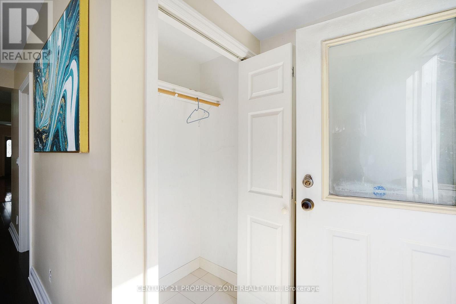 97 Sparkhall Avenue, Toronto, Ontario  M4K 1G7 - Photo 11 - E13014696