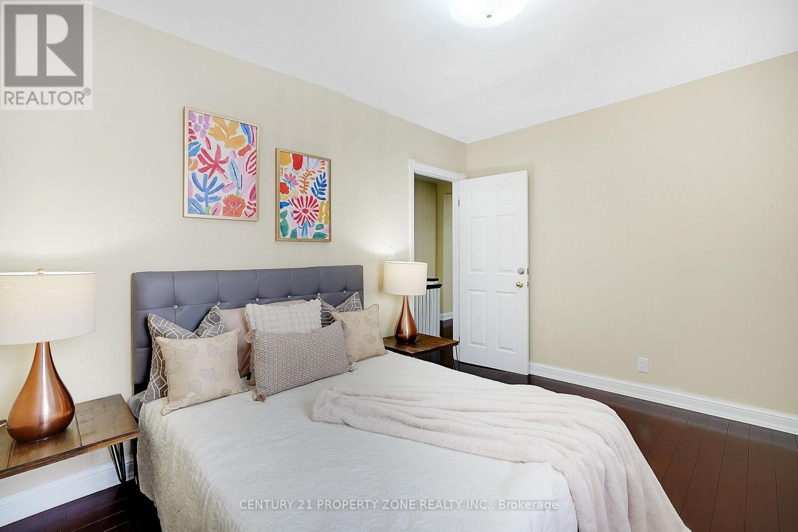 97 Sparkhall Avenue, Toronto, Ontario  M4K 1G7 - Photo 18 - E13014696