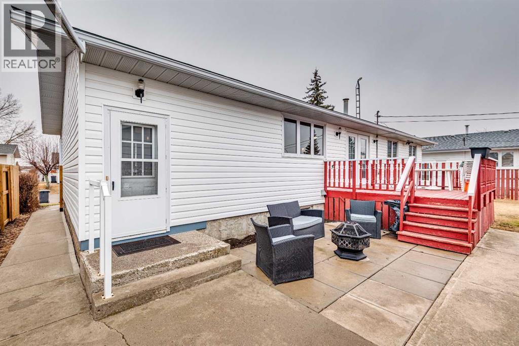 520 8 Street SE, Three Hills, Alberta  T0M 2A0 - Photo 4 - A2302460