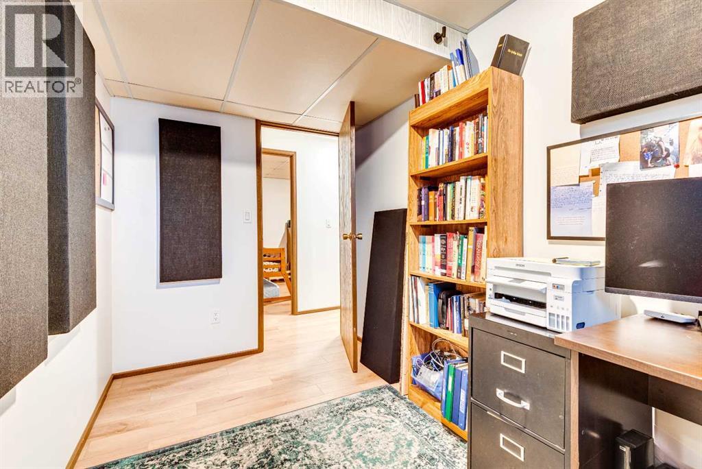 520 8 Street SE, Three Hills, Alberta  T0M 2A0 - Photo 37 - A2302460