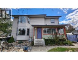 501 5TH Avenue, Castlegar, British Columbia