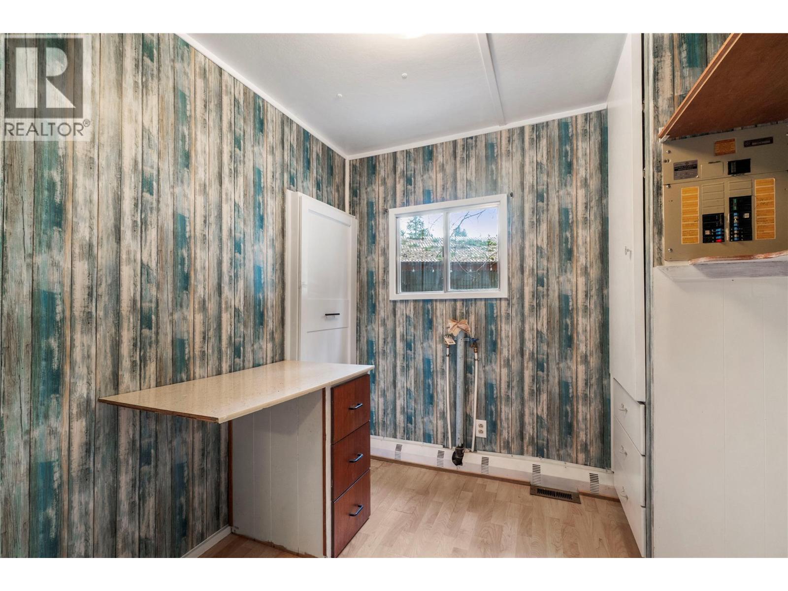 6670 Trans Canada Highway Ne Unit# 10, Canoe, British Columbia  V0E 1K0 - Photo 9 - 10383930